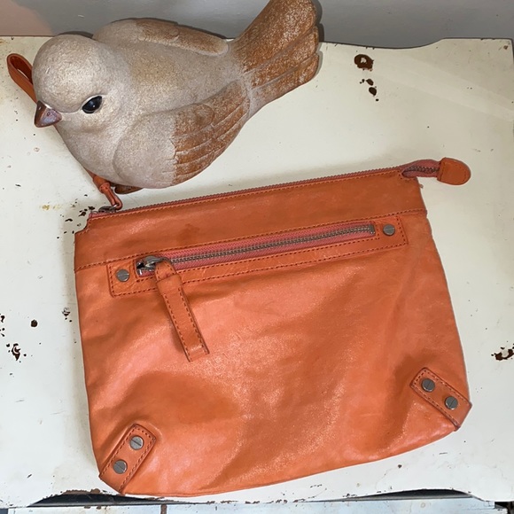 Club Monaco Large Soft Leather Wristlet - Picture 1 of 16